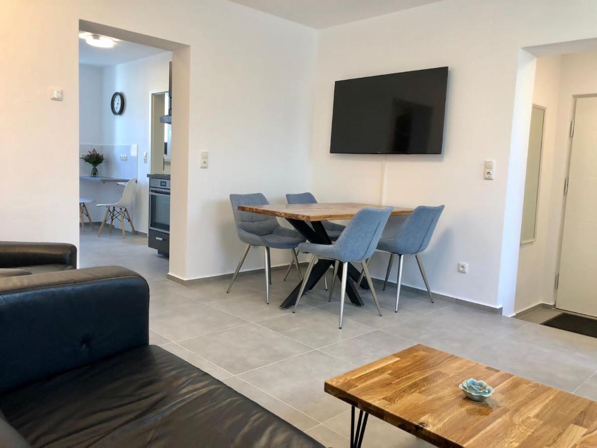 Erdgeschoss-Appartement Mit Seeterasse Ahrensbok Εξωτερικό φωτογραφία